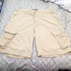 Under Armour men's cargo shorts 32 waist
